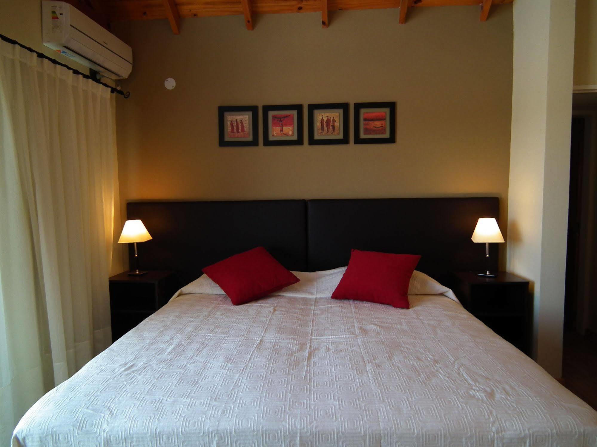 Posada Y Spa Las Golondrinas Sierra de la Ventana Bagian luar foto