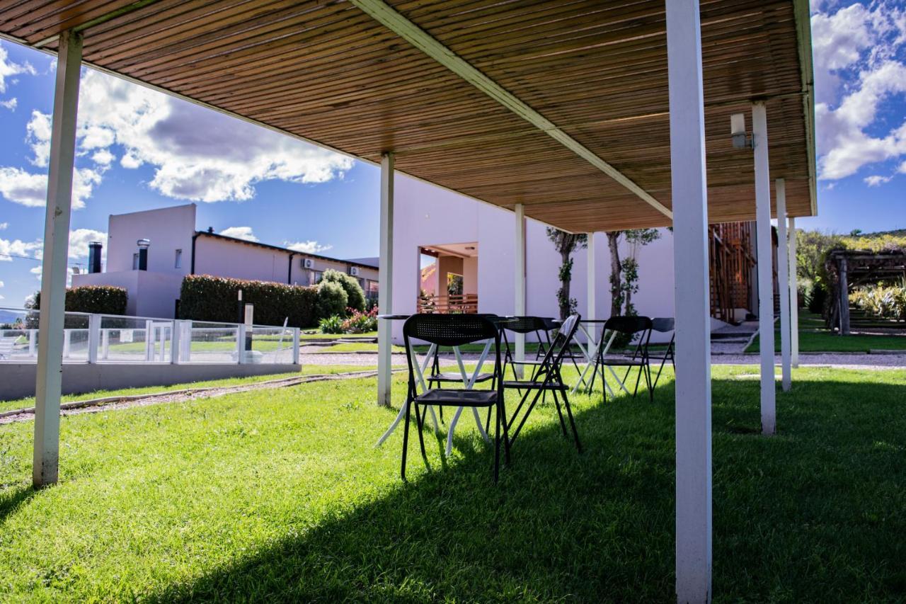 Posada Y Spa Las Golondrinas Sierra de la Ventana Bagian luar foto